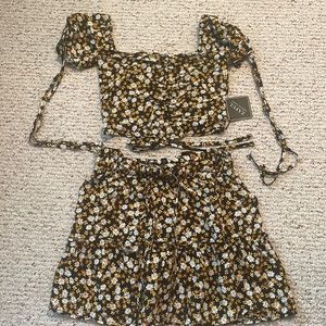 2 piece skirt set from Zaful with adjustable top. Size L - US10, UK12, EU40.